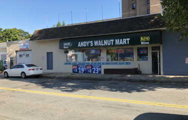 32 Walnut St store front