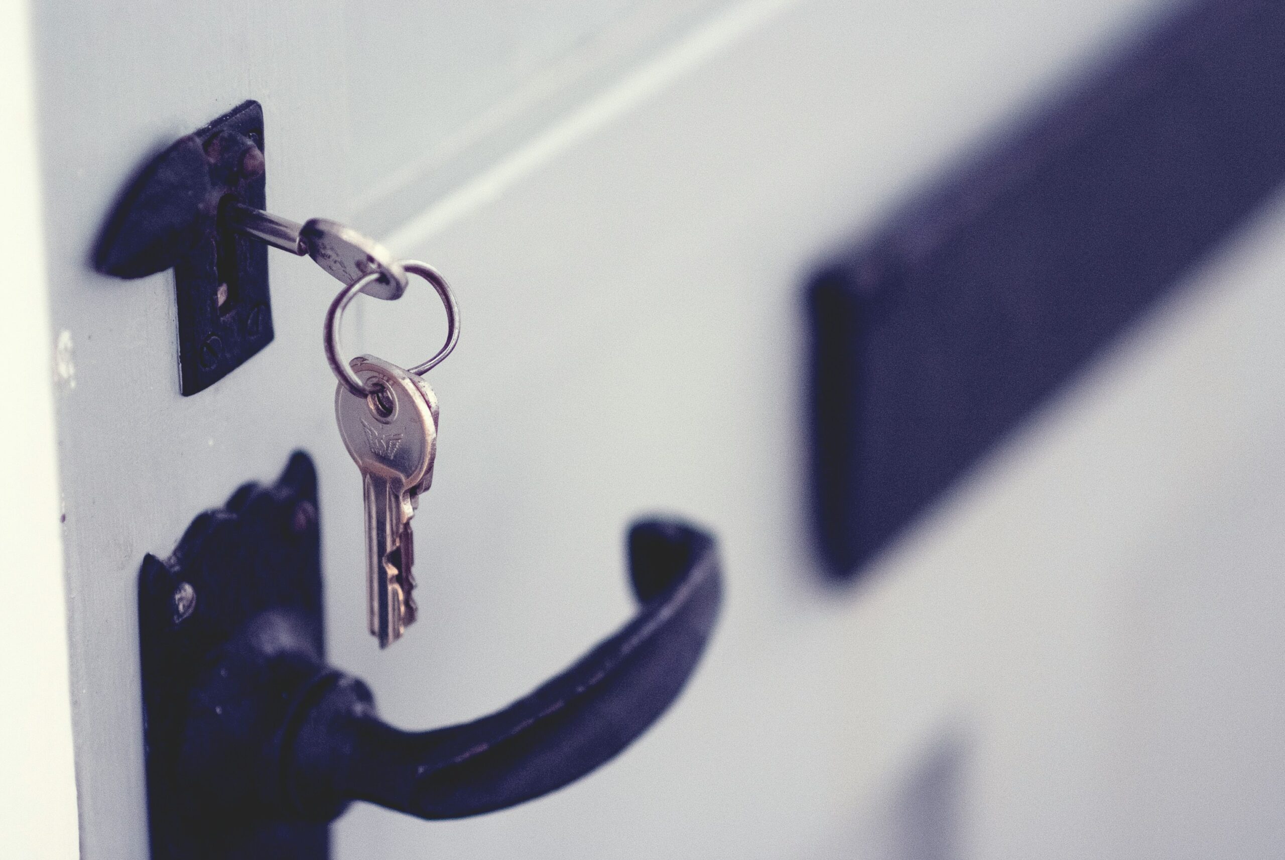 keys in door.